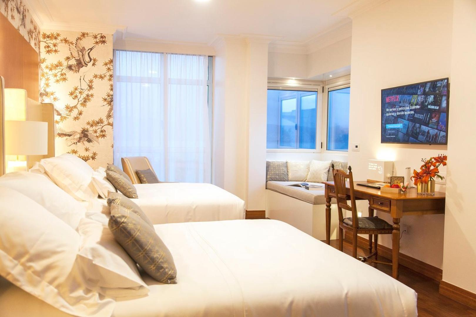 Queen Suite Sea View no terrace two beds