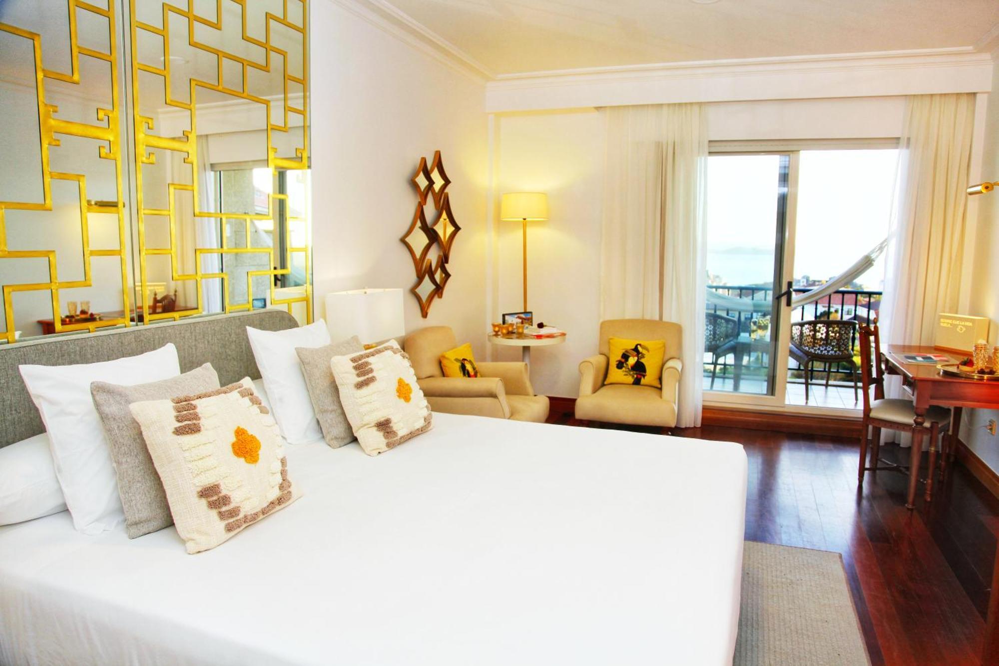 Queen Room Sea View